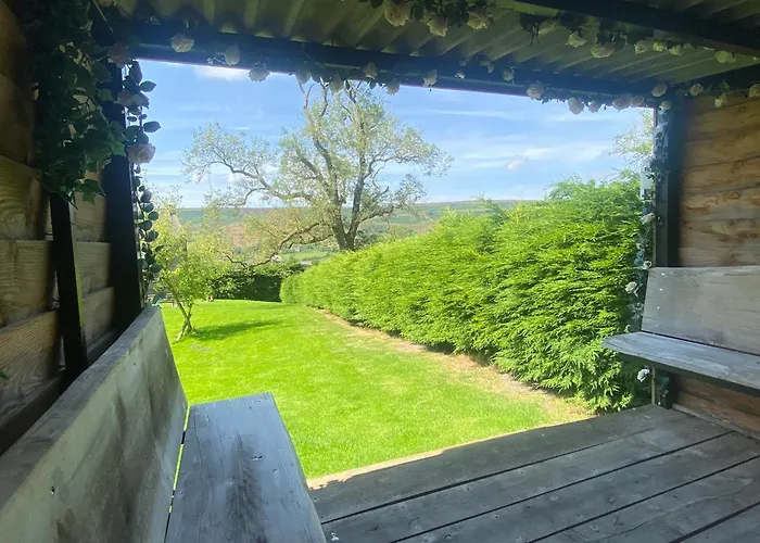 Craven Garth بيت للعطل *