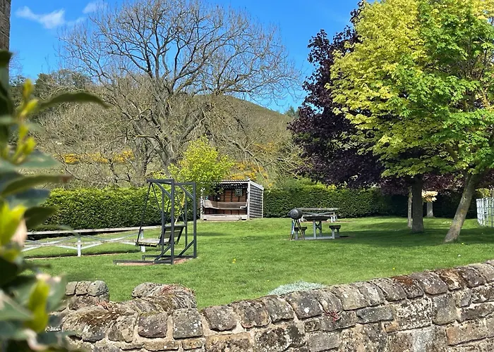 بيت للعطل Craven Garth *